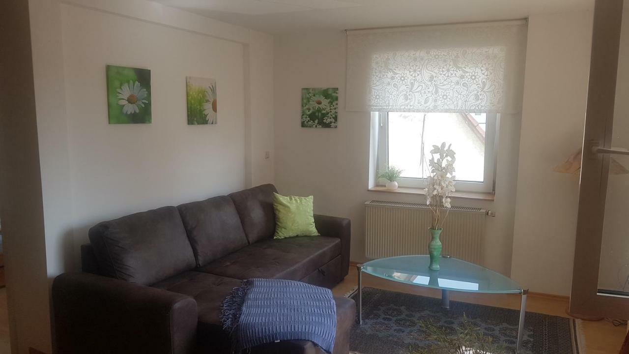 Pension Moserhaus Harburg  Buitenkant foto