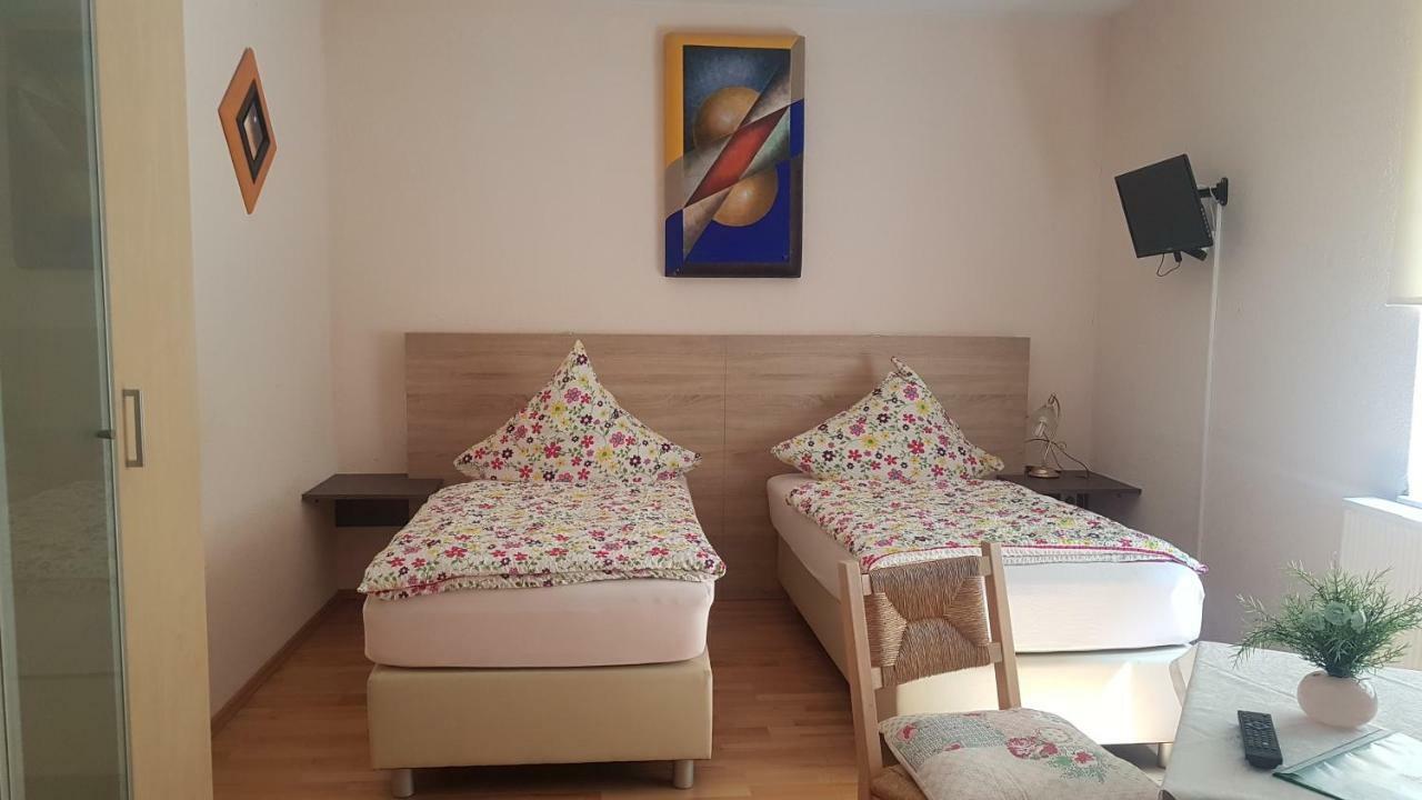 Pension Moserhaus Harburg  Kamer foto